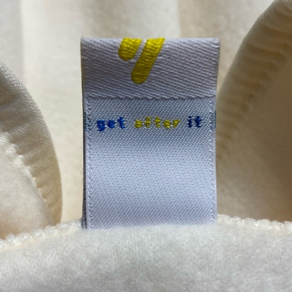 Old Navy full zip vest. Size 4X. New without tags. - Picture 9 of 11